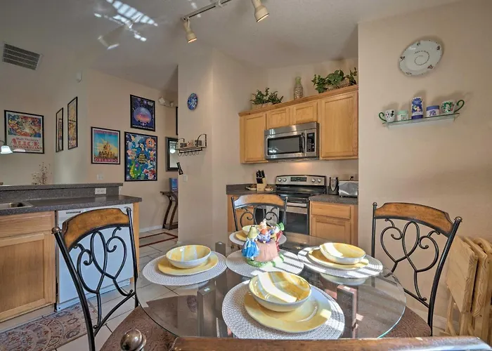 Spacious Florida Family Home - 10 Mi To Disney!