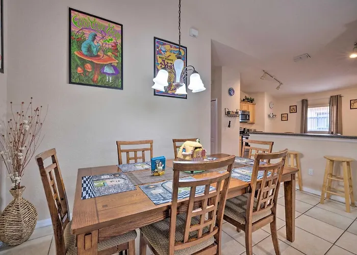 Spacious Florida Family Home - 10 Mi To Disney!